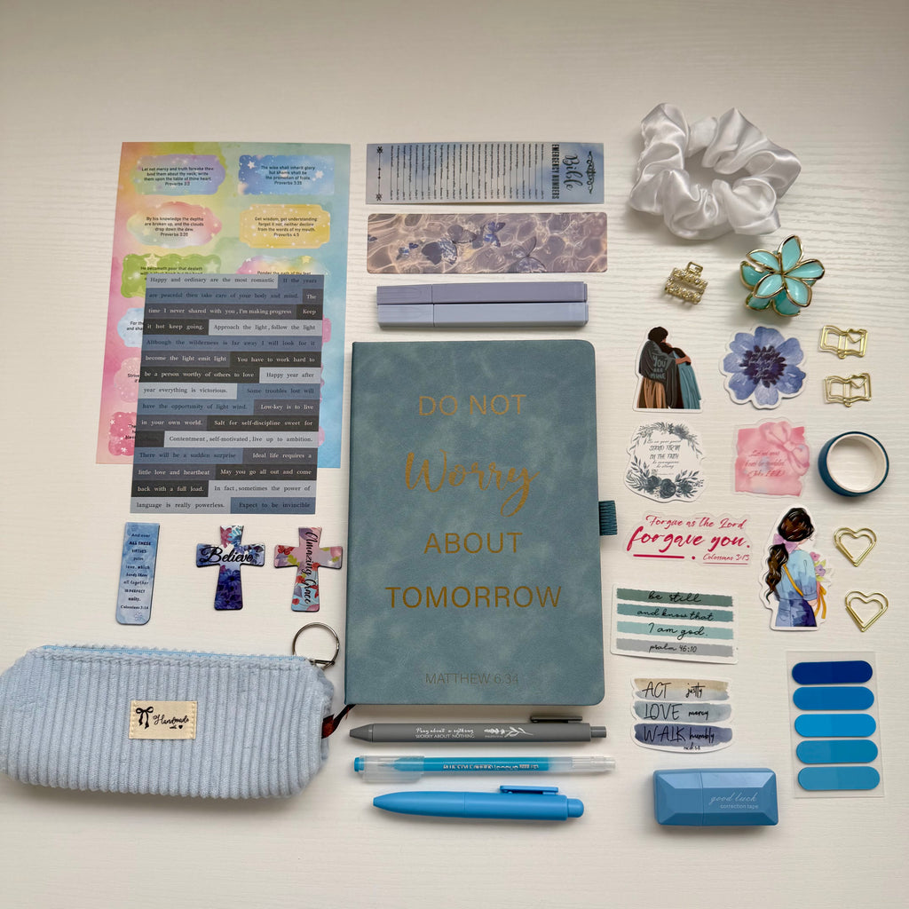 Light Blue Bible Study Set