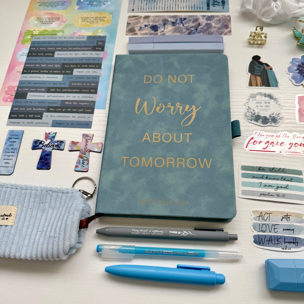 Light Blue Bible Study Set