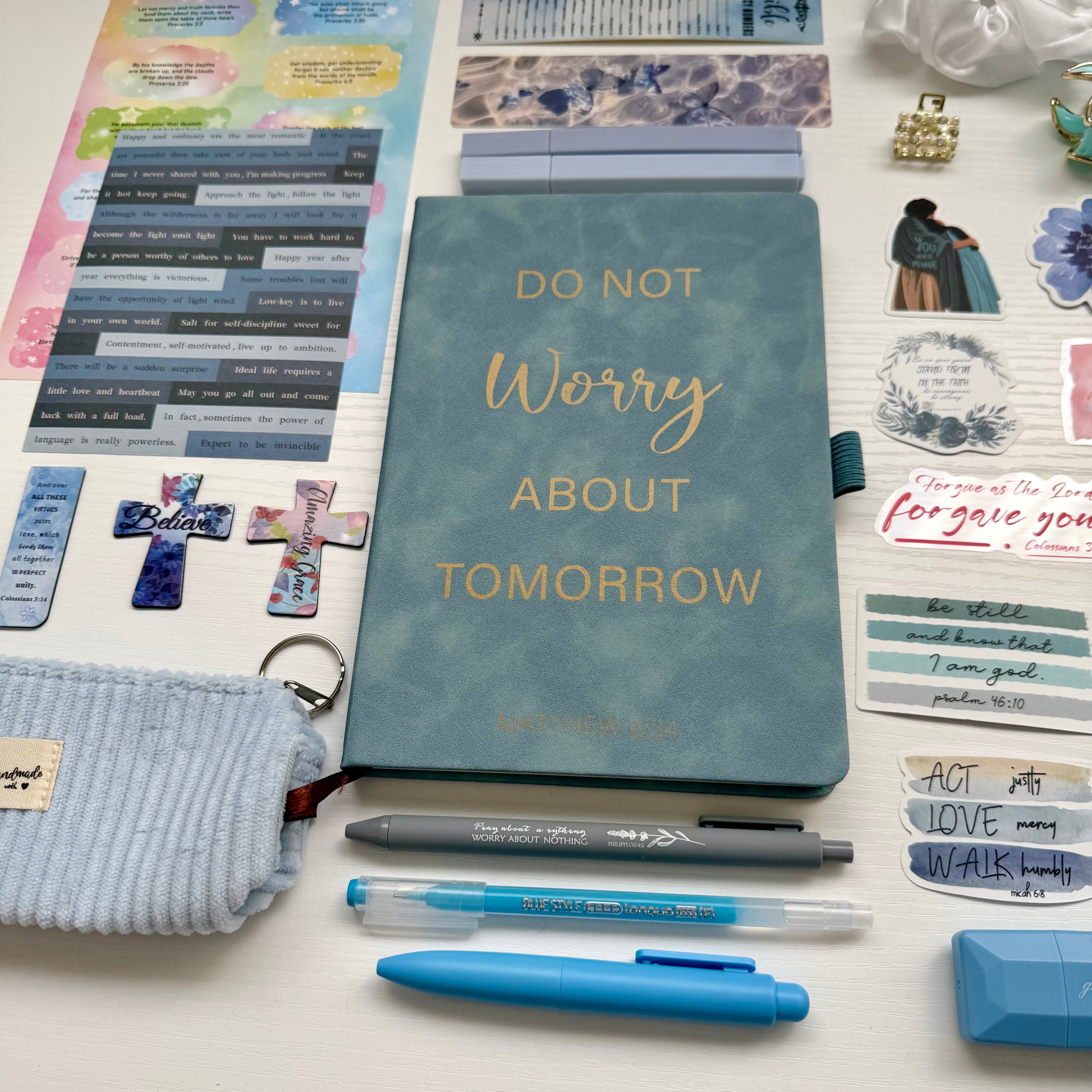 Light Blue Bible Study Set